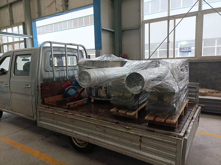 電磁給料機、旋振篩、電機等發(fā)貨